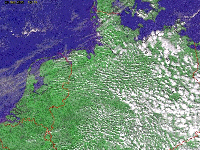 Satellitenbild Wolkenstrassen